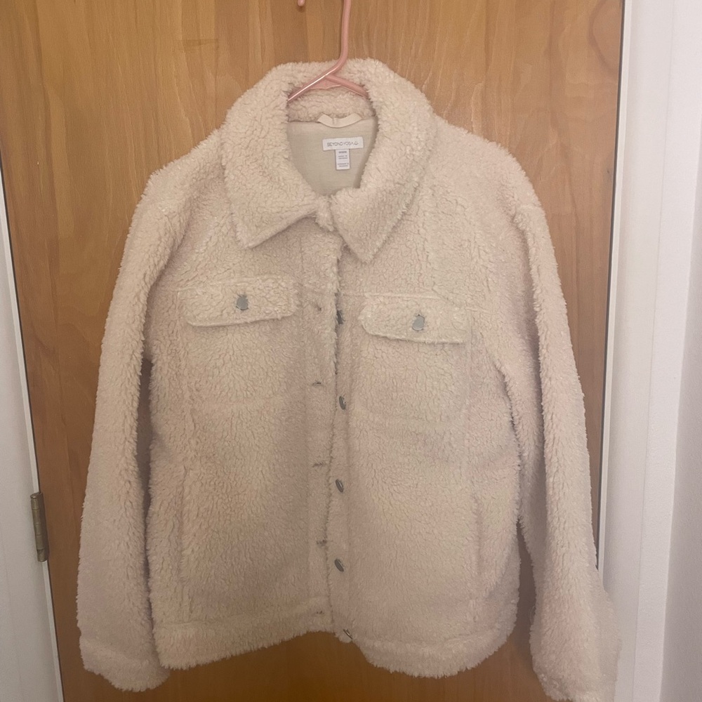 Beyond Yoga Cozy Cream Sherpa Jacket